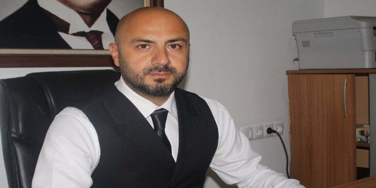 Yiğit; “Ulusal egemenliğimizin 100. yılını buruk kutluyoruz.”