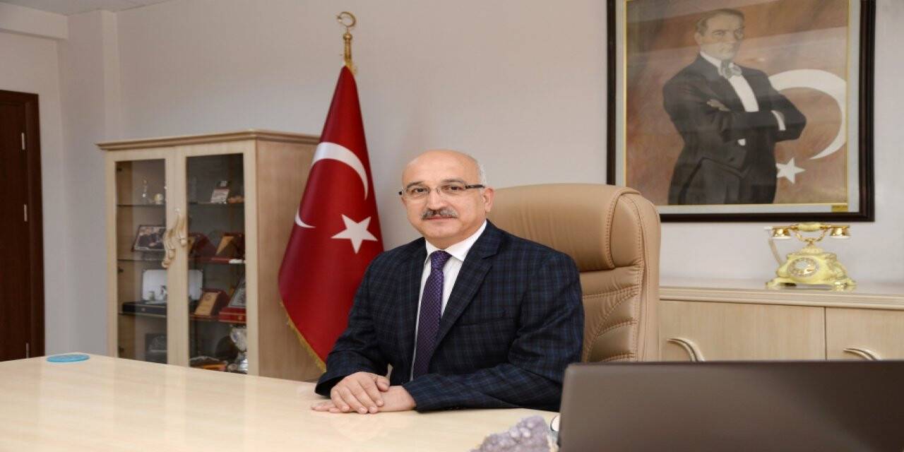 Konya İl Milli Eğitim Müdürü Büyük'ten 23 Nisan mesajı