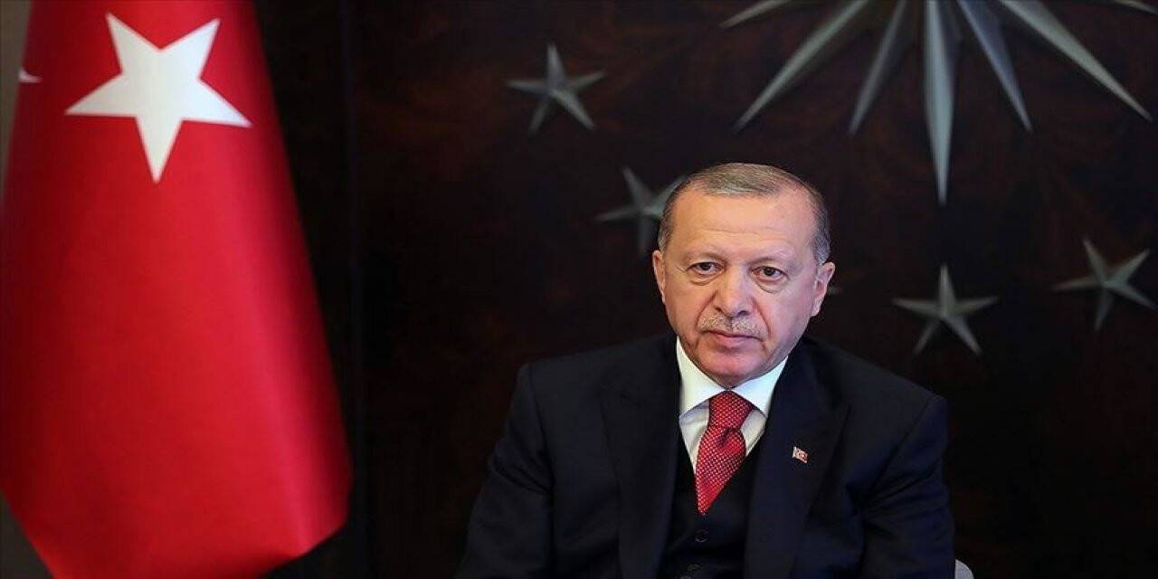 Cumhurbaşkanı Erdoğan'dan Çanakkale Kara Savaşlarının 105'inci Yıl Dönümü Mesajı