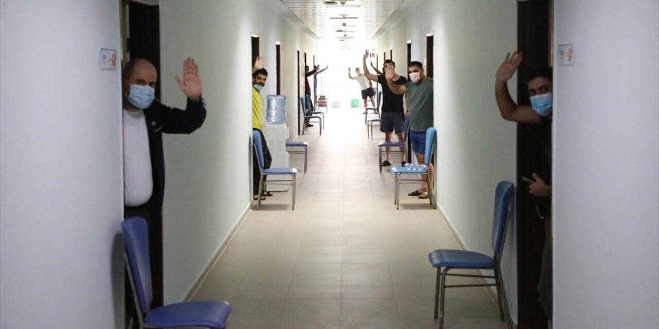 Karantina yurdunda kalan Türk vatandaşlara otel konforunda hizmet