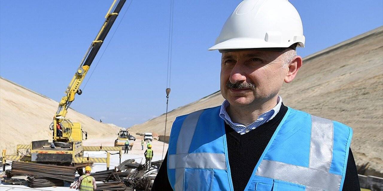 Bakan Karaismailoğlu: Halkalı-Kapıkule demir yolu hattı 2023'te hizmete açılacak