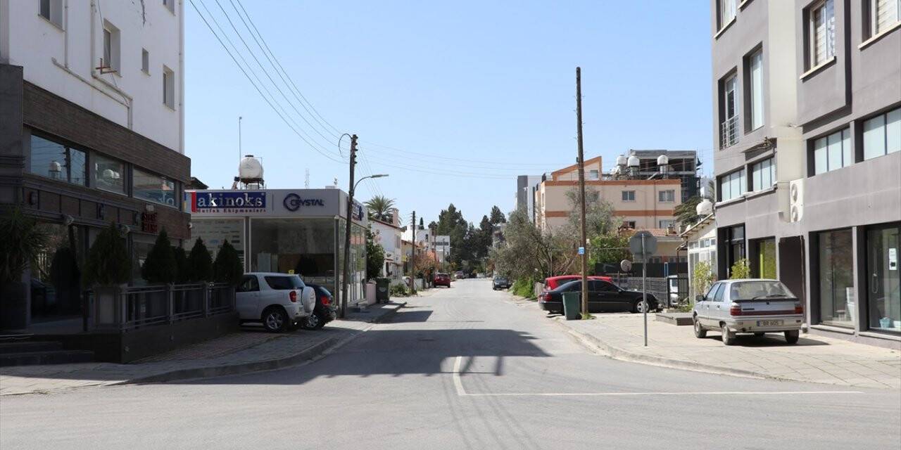 KKTC'de iş yerlerinin kademeli açılması planlanıyor