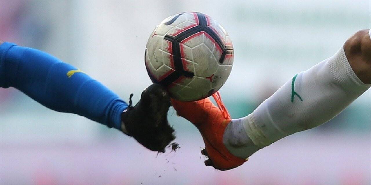 FIFA'dan bir maçta 5 oyuncu değişikliği önerisi