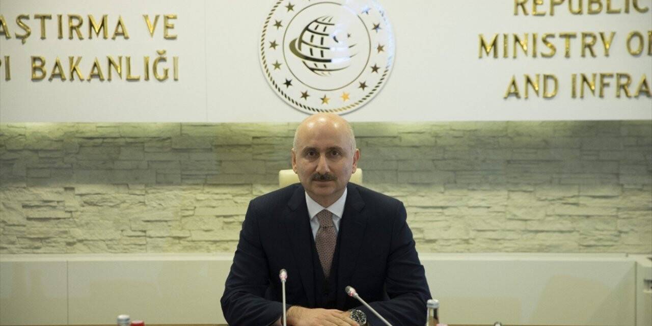 Bakan Karaismailoğlu, Kazakistan Sanayi ve Altyapı Bakanı ile telefonla görüştü