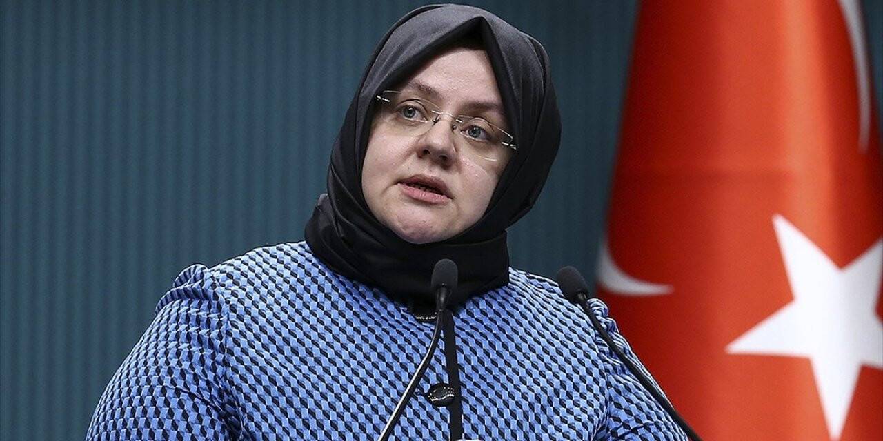 Bakan Zehra Zümrüt Selçuk: Kısa Çalışma Ödeneğine 3 milyon 194 bin 610 çalışan için başvuruda bulunuldu