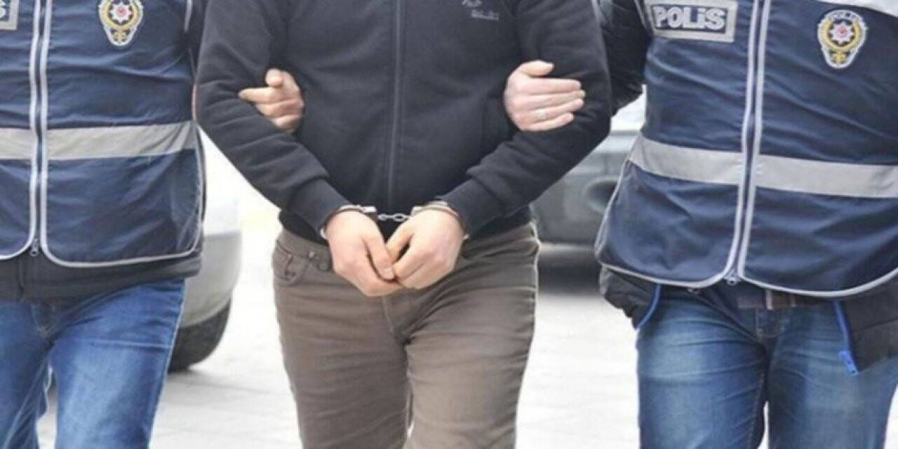 Bağcılar'da bir evde parti düzenleyen 10 kişi gözaltına alındı