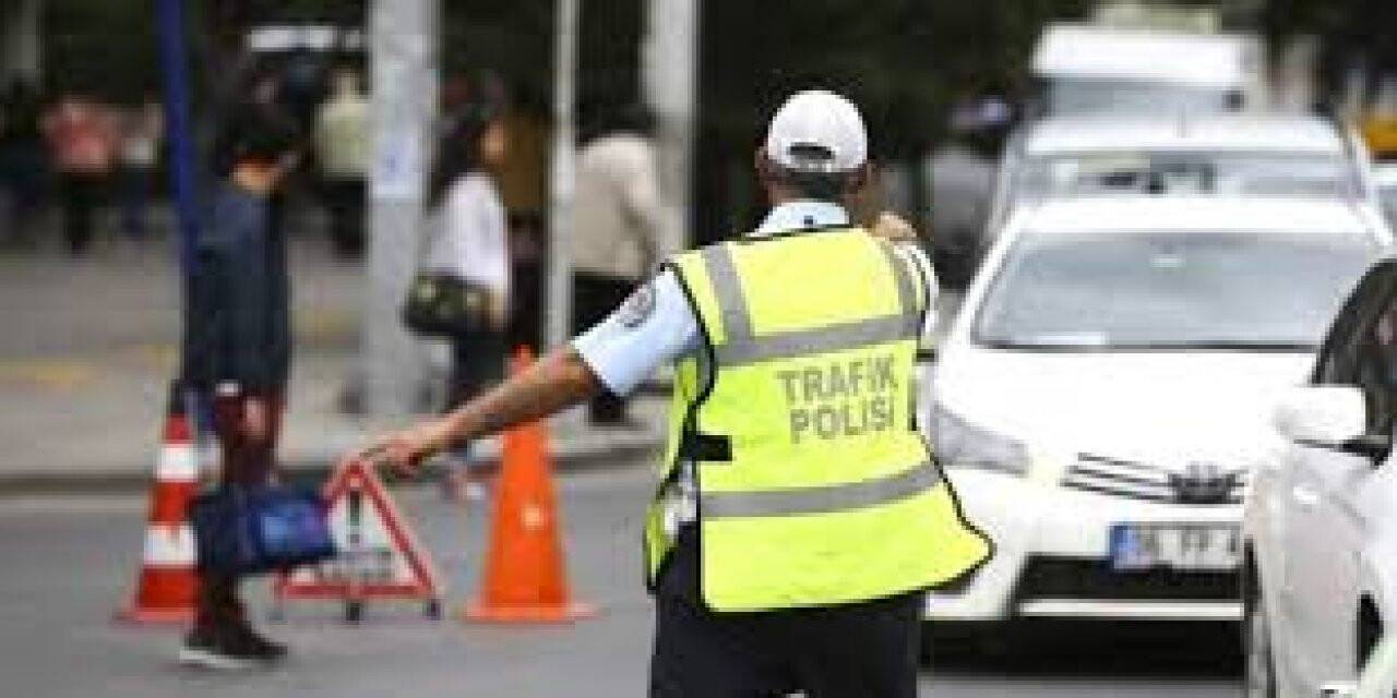 Kars'ta hız sınırını aşan sürücülere toplam 42 bin 266 lira ceza