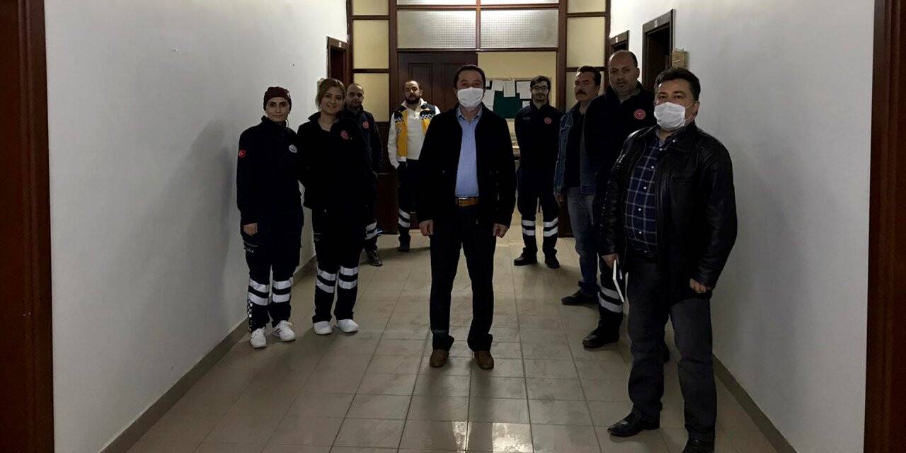 Sağlık-Sen Kırşehir Şubesinden nöbetteki sağlık çalışanlarına moral ziyareti