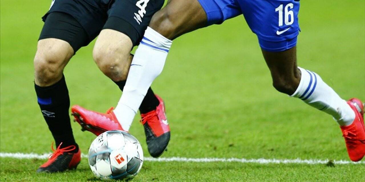 Bundesliga'nın "seyircisiz" başlaması için Merkel'in kararı bekleniyor