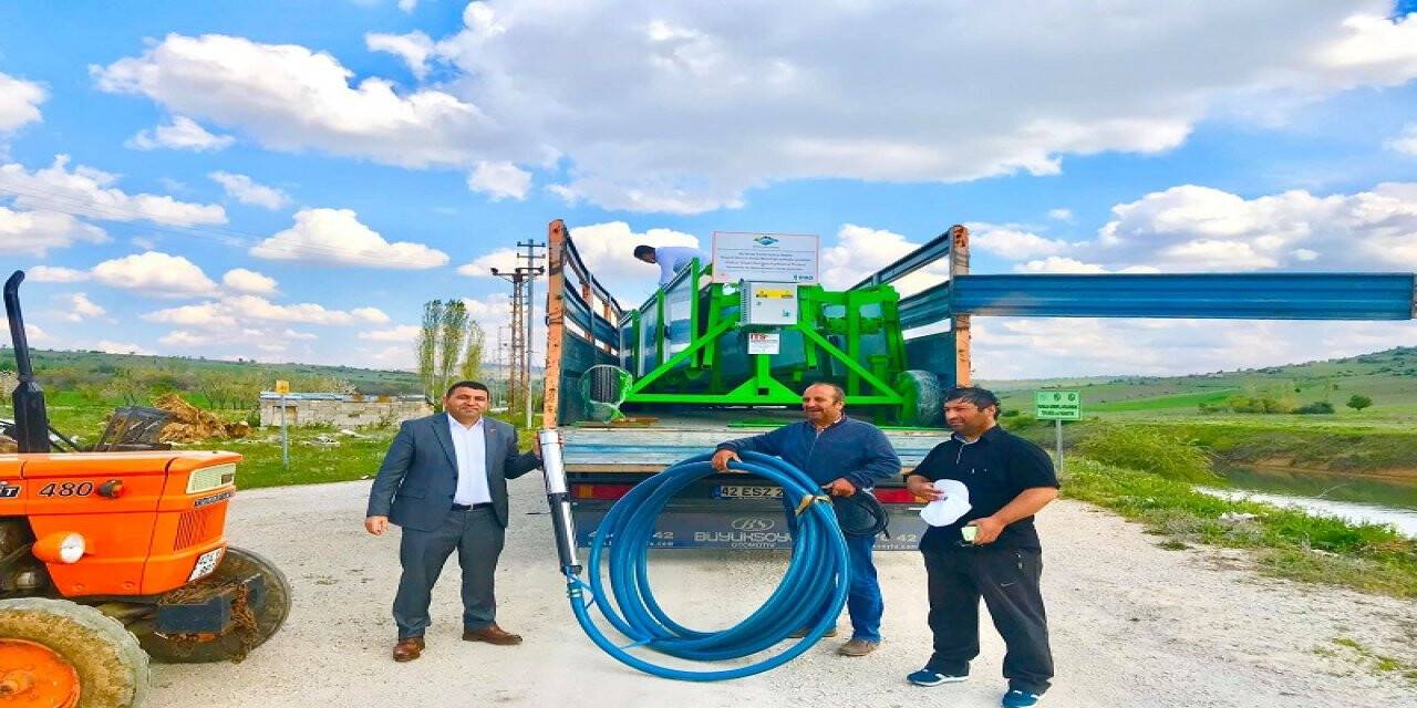 Yalıhüyük'te çiftçiye güneş enerjili sulama sistemi hibe edildi