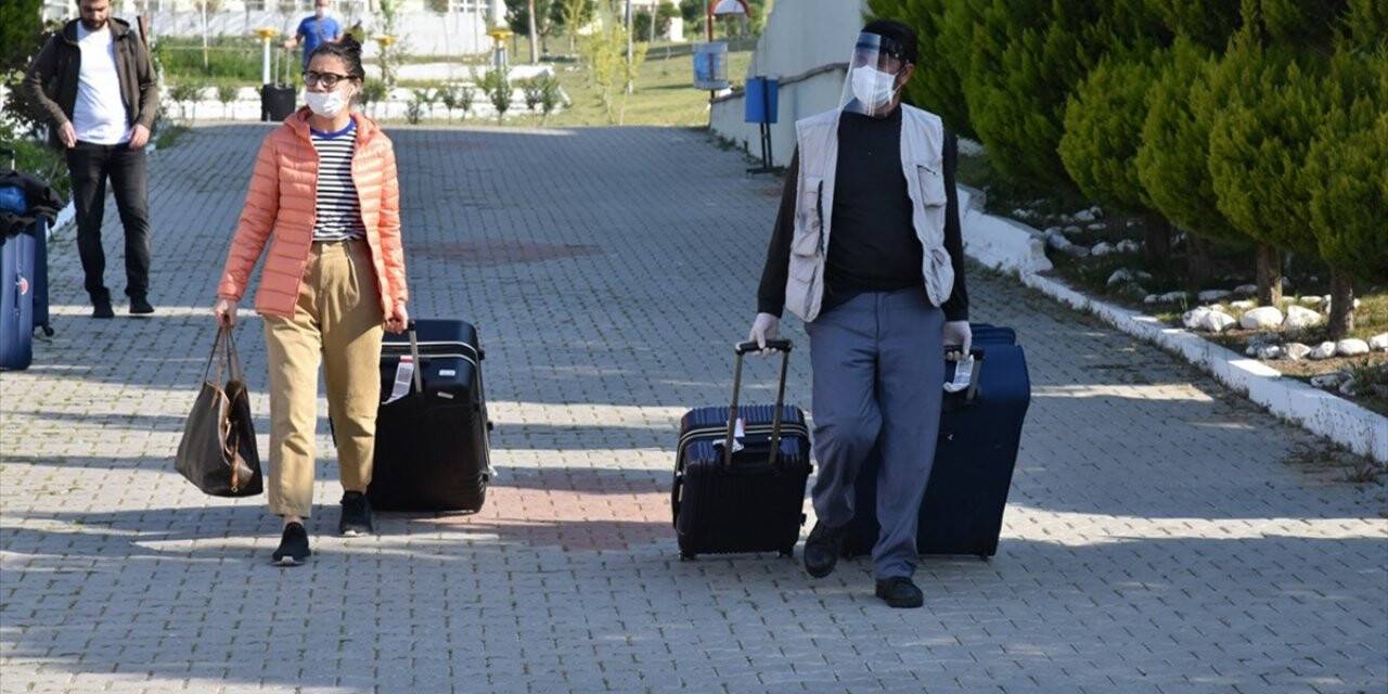 Yurtlarda karantinaya alınan 63 bin kişiden 34 bininin gözlem süresi tamamlandı