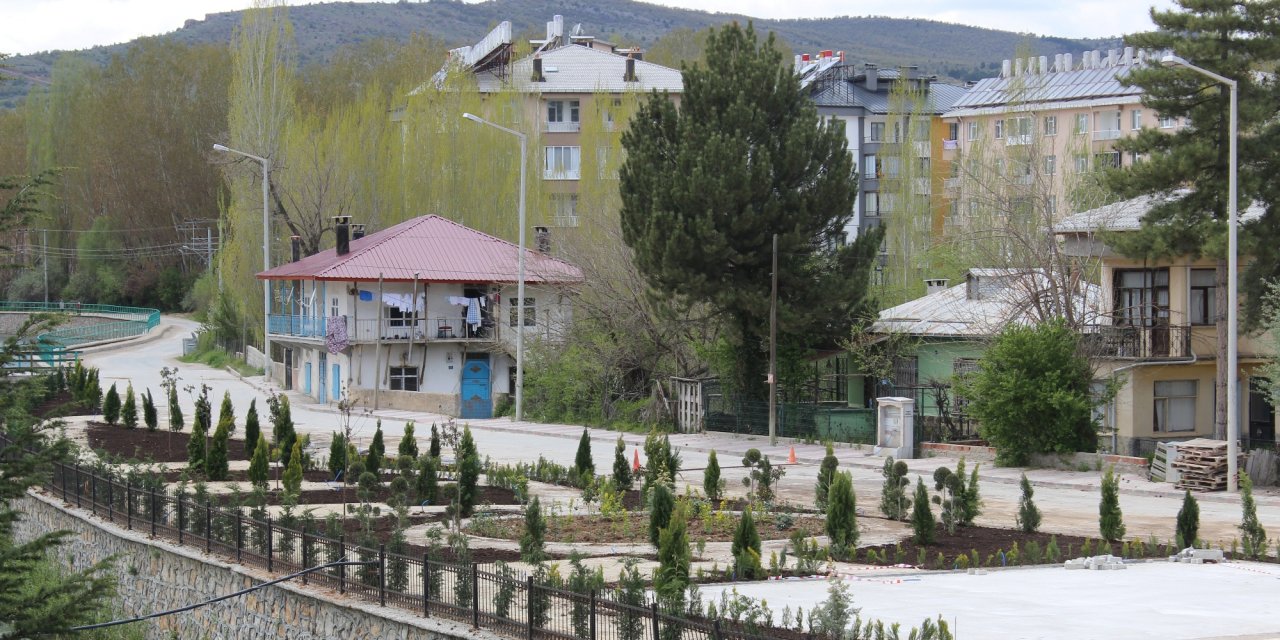 Konya Bozkır'da sosyal park çalışması tamamlanıyor