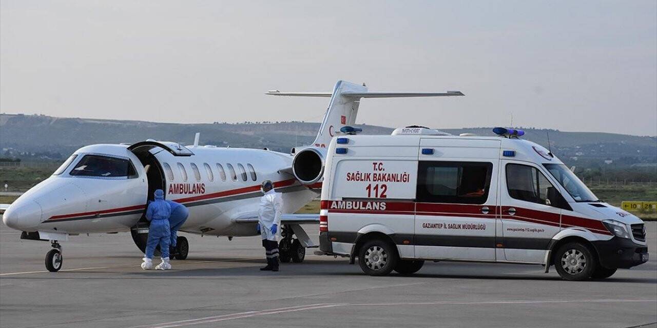 Ambulans uçak koronavirüs şüphesi bulunan genç kız için havalandı