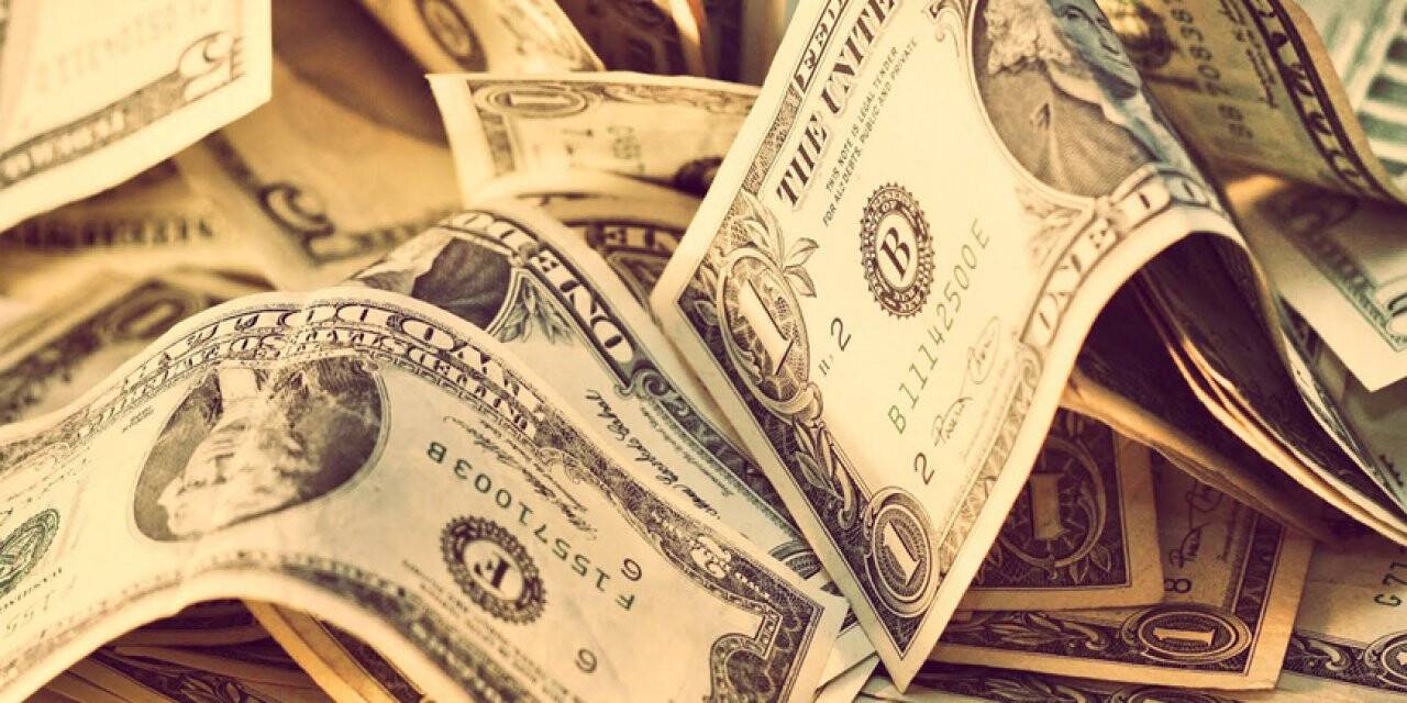 Dolar 7 sınırını aştı