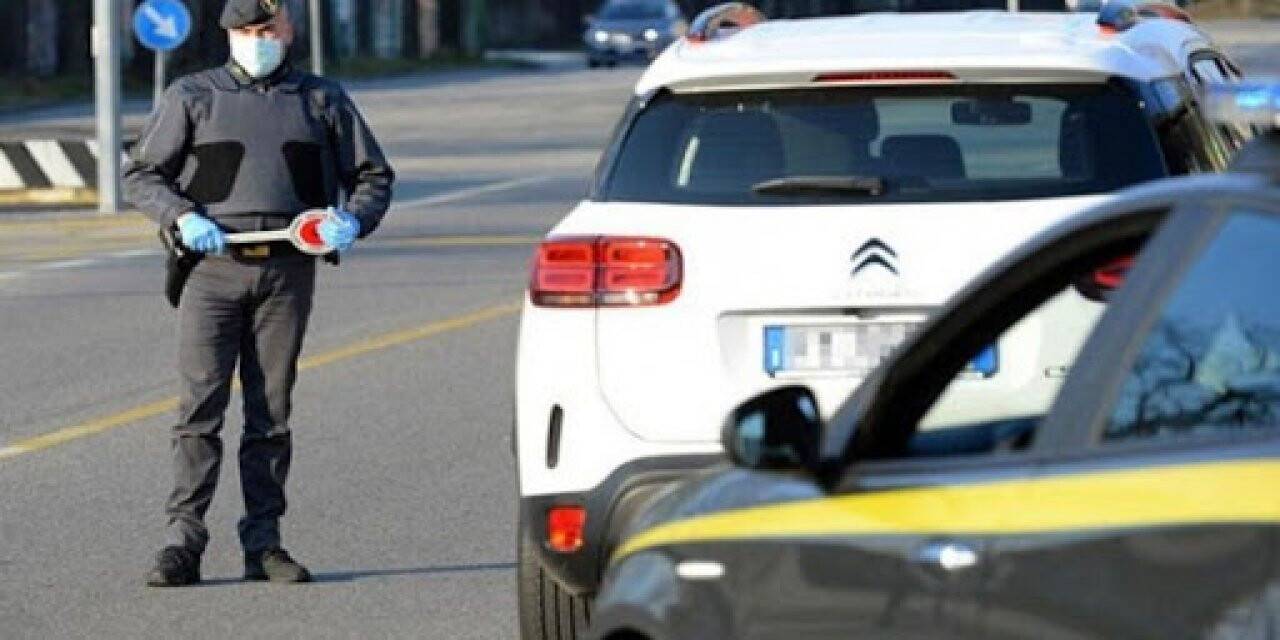 Sahte seyahat belgeleriyle 800 km yolculuk yapan 45 kişi yakalandı