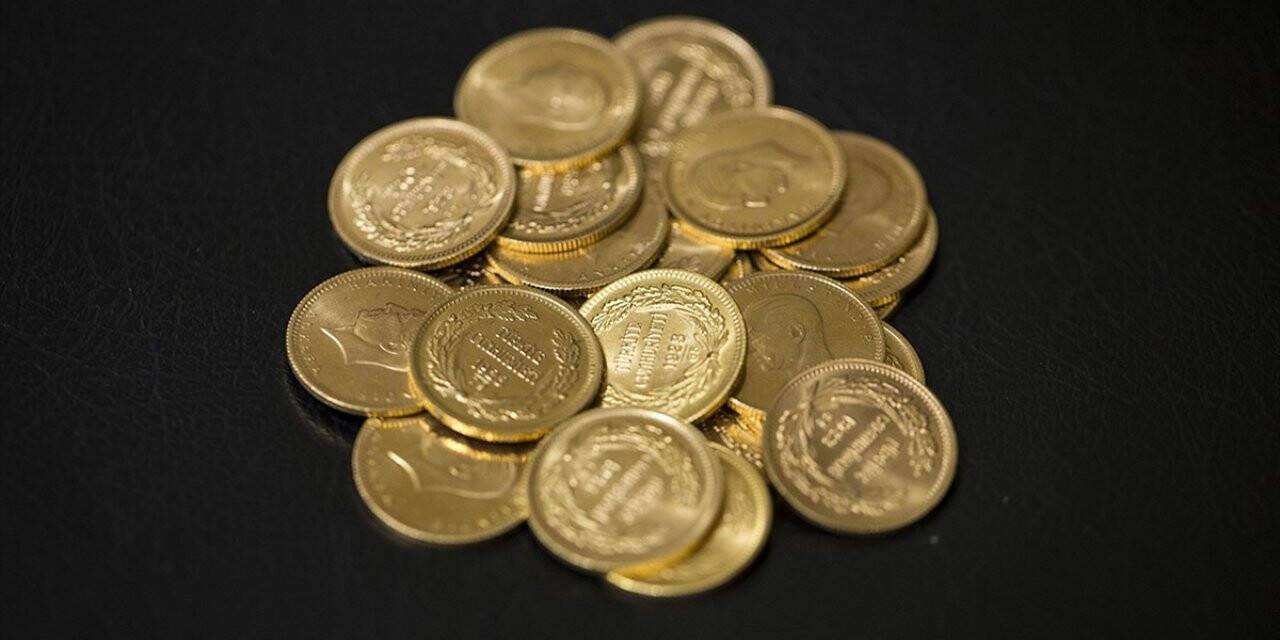 Nisanda rekor kıran altın mayısta kademeli geri çekilebilir