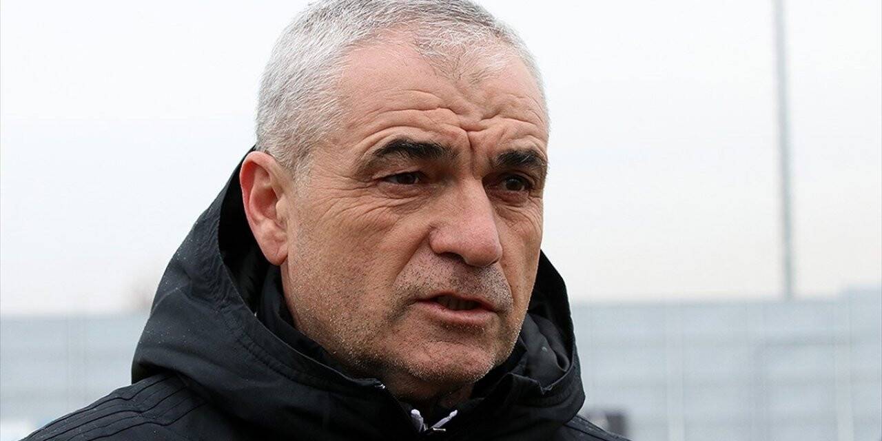 Sivasspor Teknik Direktörü Rıza Çalımbay: Federasyonun protokolünün uygulanması mümkün değil