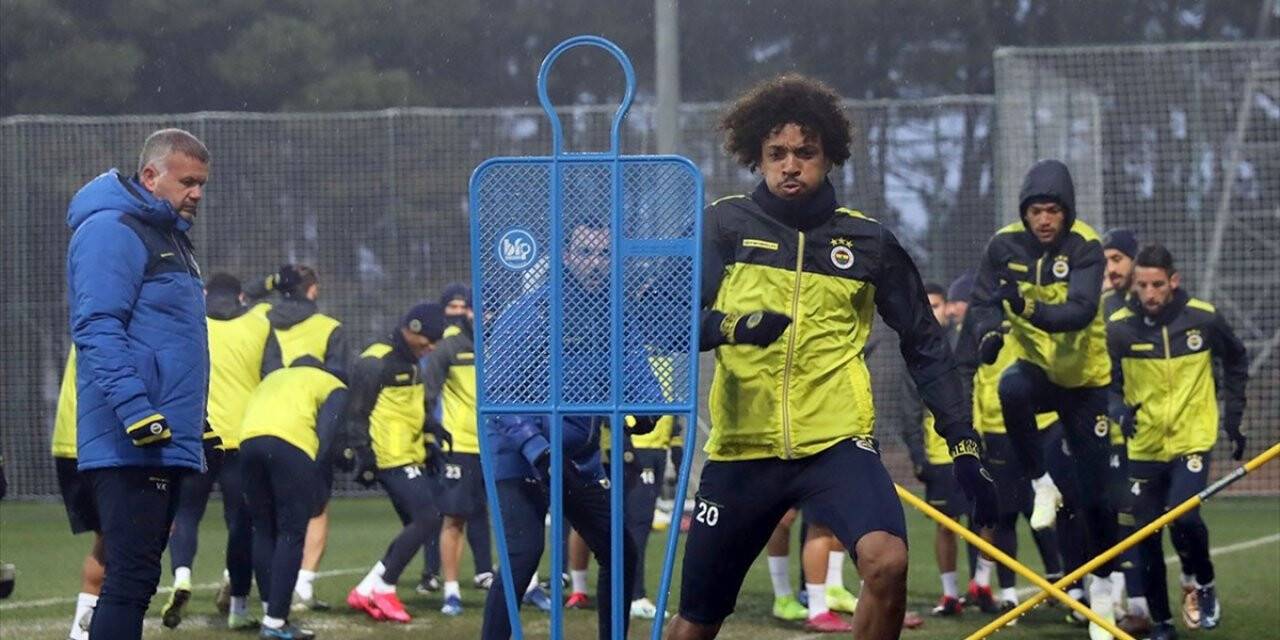 Fenerbahçe, yarın saha antrenmanlarına başlayacak