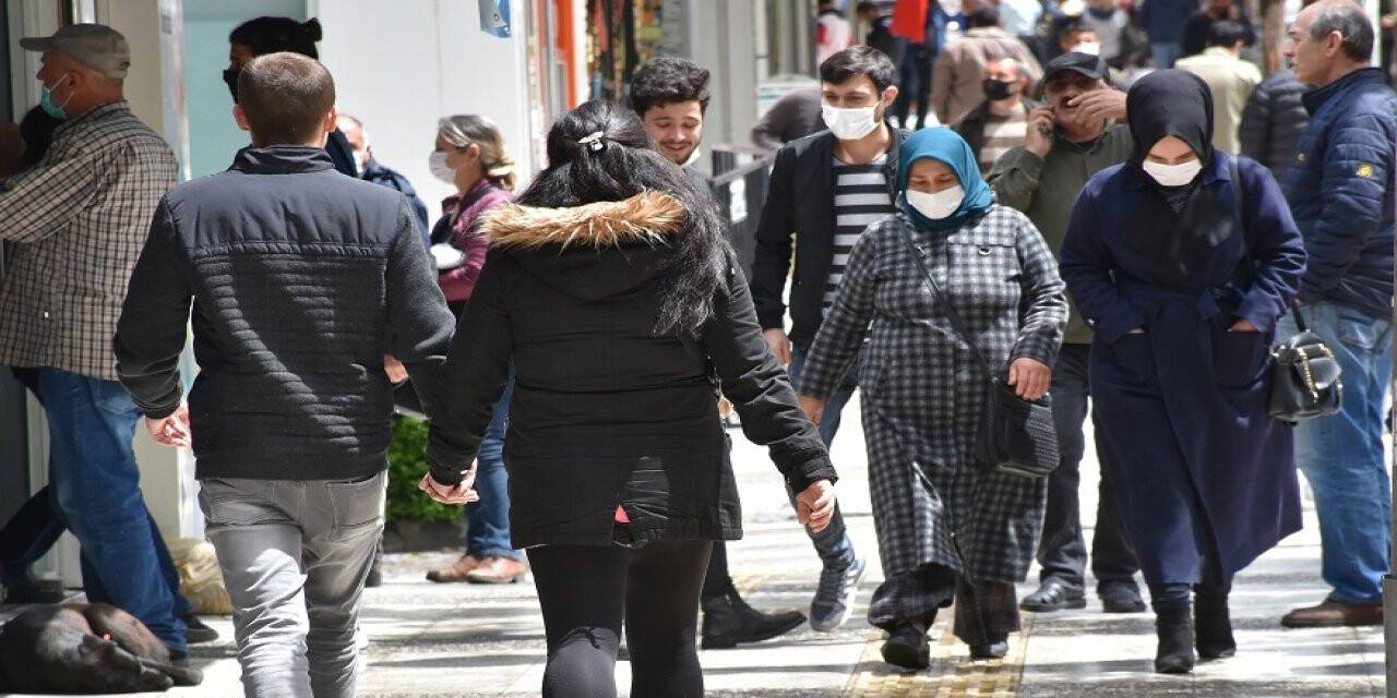 Yurt genelinde "Evde kal" çağrısına büyük oranda uyuluyor