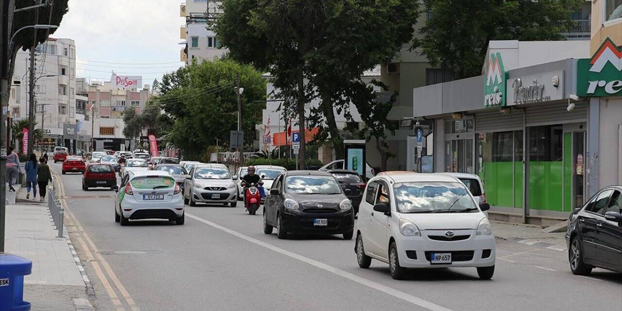 KKTC'de kısmi sokağa çıkma yasağı sona erdi