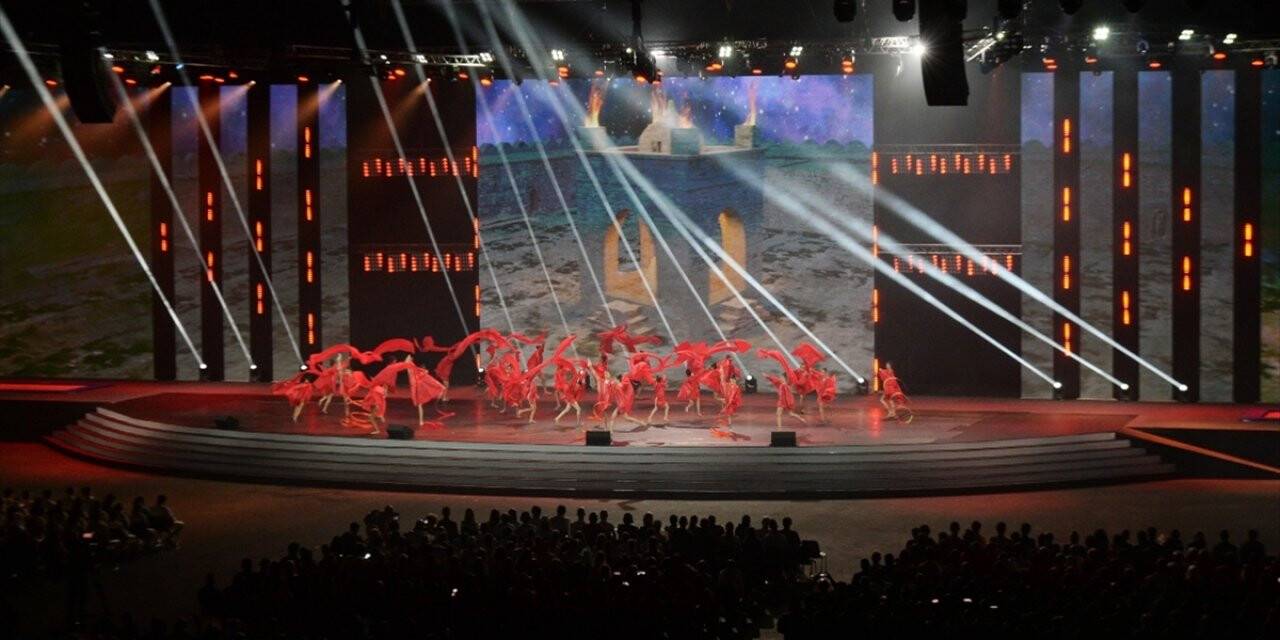 2021 Avrupa Gençlik Olimpik Yaz Festivali, 2022'ye ertelendi