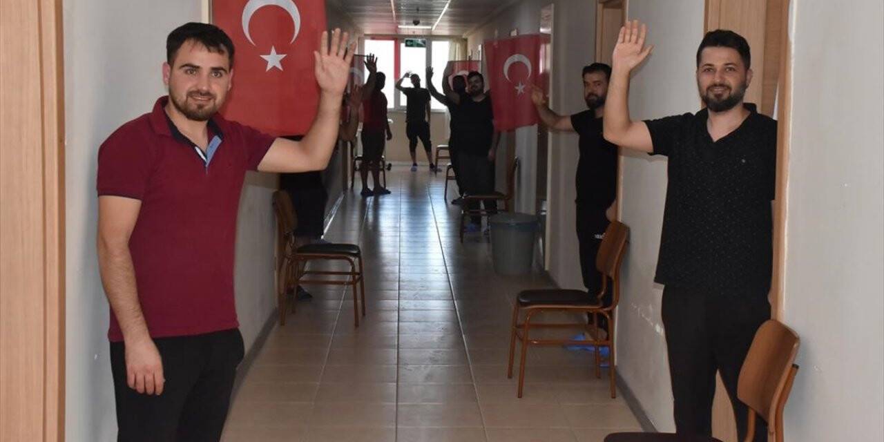 Konforlu ortamda karantina sürelerinin dolmasını bekliyorlar