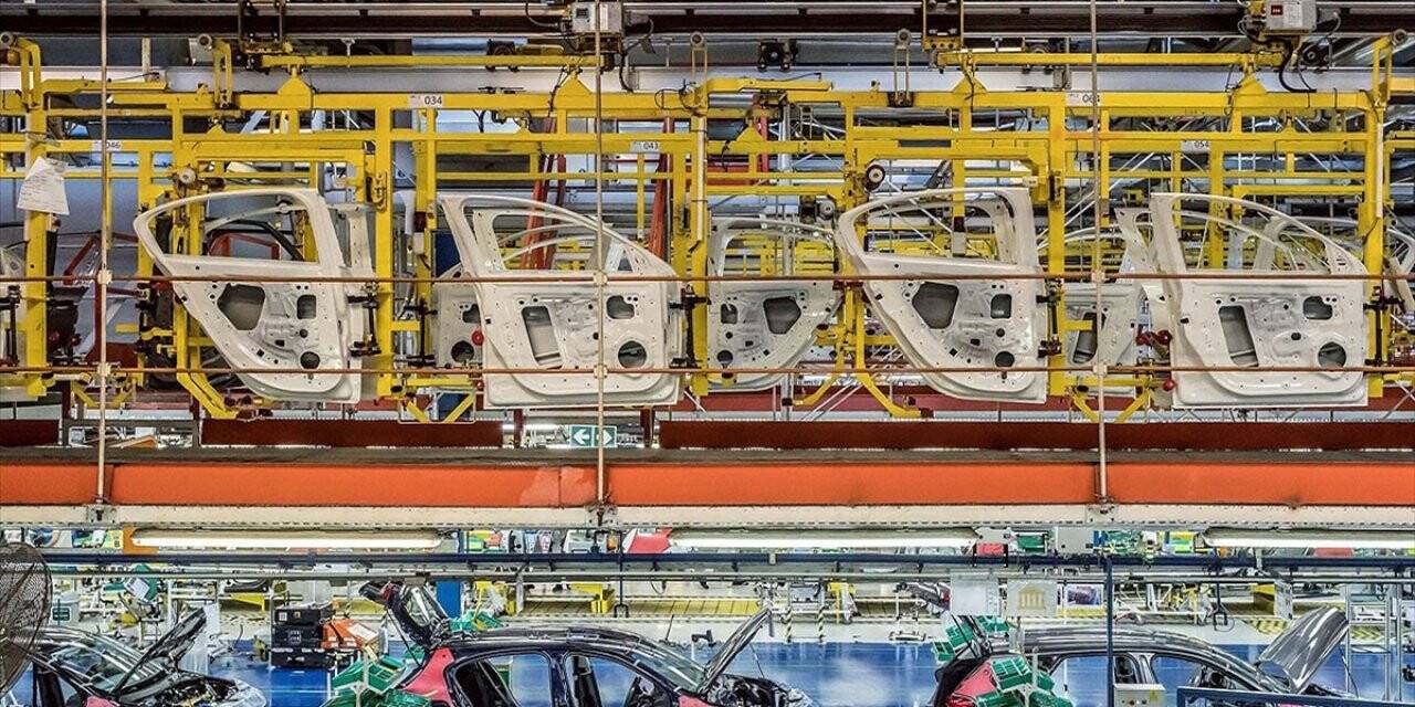 Üretimde çarkların yeniden dönmeye başlaması kararı sanayiciyi sevindirdi