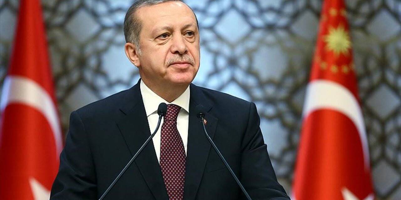 Cumhurbaşkanı Erdoğan'dan darbe ve idam tehdidi içeren yazıya suç duyurusu