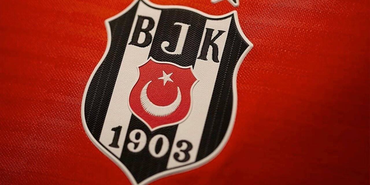 Beşiktaş'tan açıklama: Bir futbolcu ve bir kulüp çalışanında koronavirüs testi pozitif çıktı