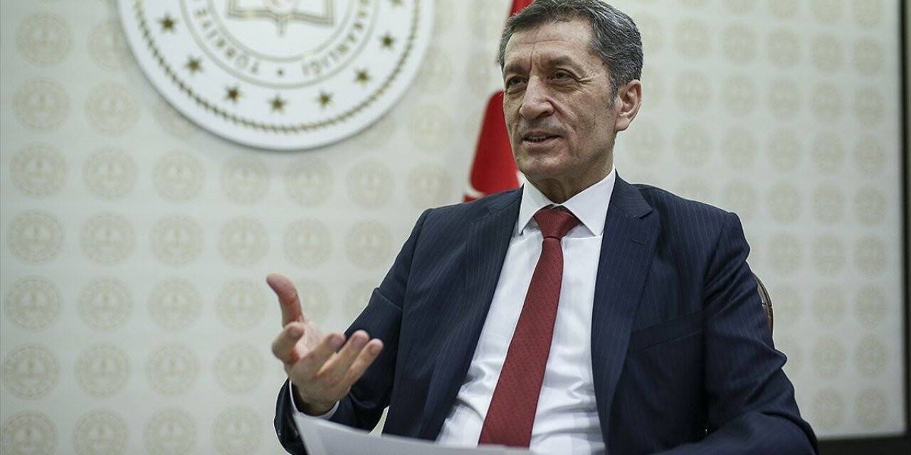 Bakan Selçuk'tan okulların açılmasıyla ilgili açıklama: Haziran ayında bir çalışma olursa bu zorunluluk taşımaz
