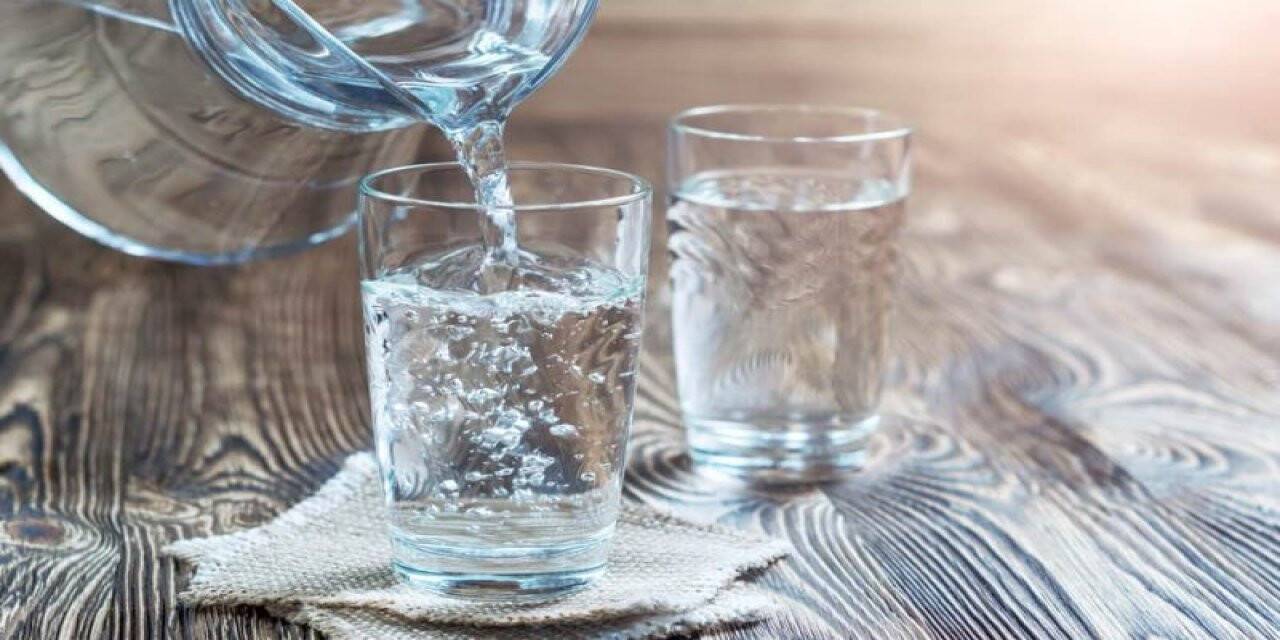 'Hamileler günde 3 litre sıvı tüketmeli'