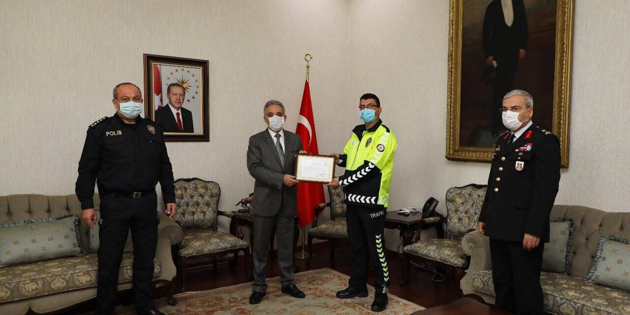 Polislere başarı belgesi