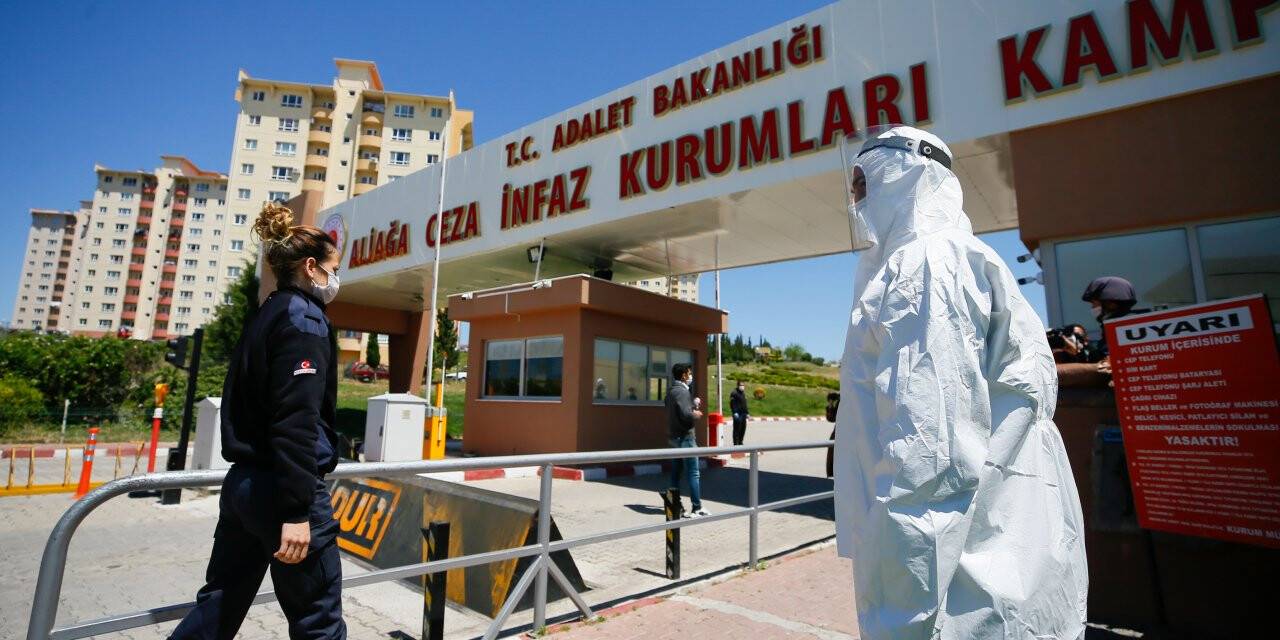 İzmir'deki cezaevlerinde koronavirüs önlemleri