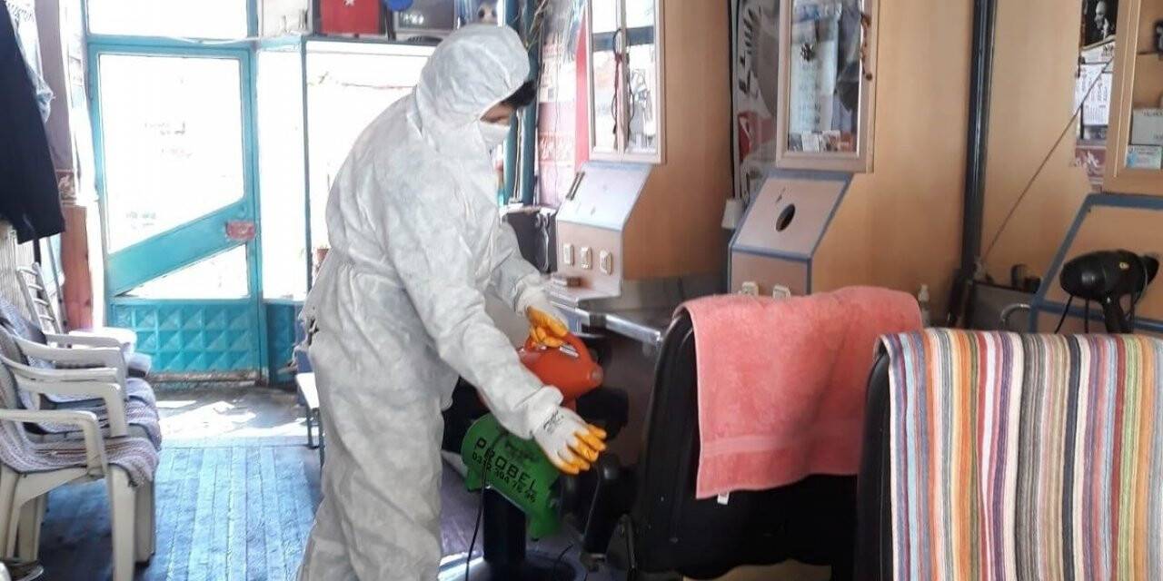 Hüyük’te Belediye Tarafından Berber Ve Kuaför Salonları Dezenfekte Edildi