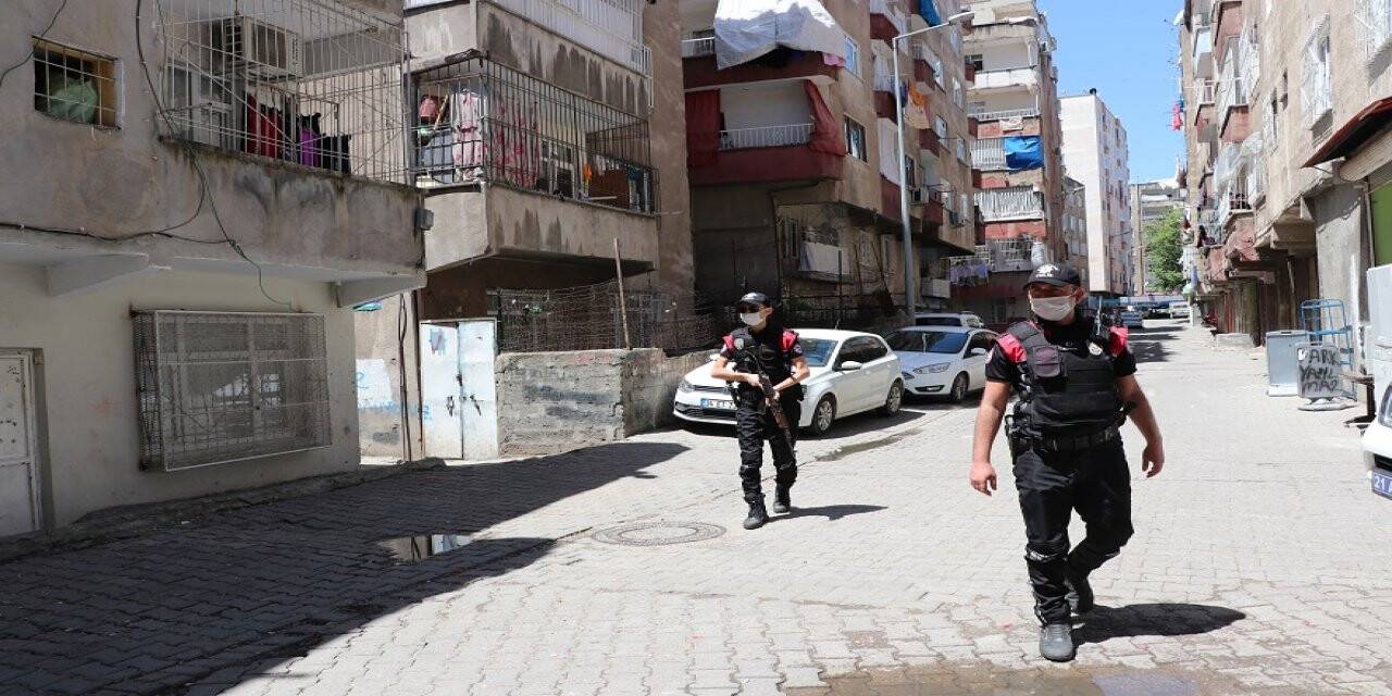 Diyarbakır 2 kişinin öldüğü kavgaya ilişkin 14 kişi gözaltına alındı