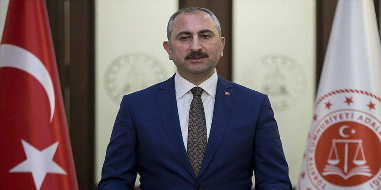 Bakan Gül: Noterlikler normal çalışmalarına başladı