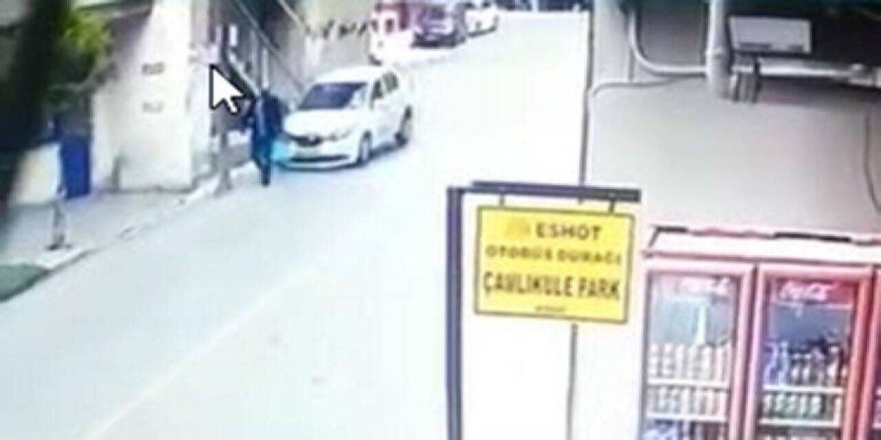 İzmir'de otomobilin polise çarpması güvenlik kamerasında