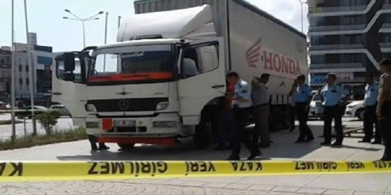 Koronavirüs bulaşacağı korkusuyla hastaneye gitmeyen tır şoförü aracında ölü bulundu