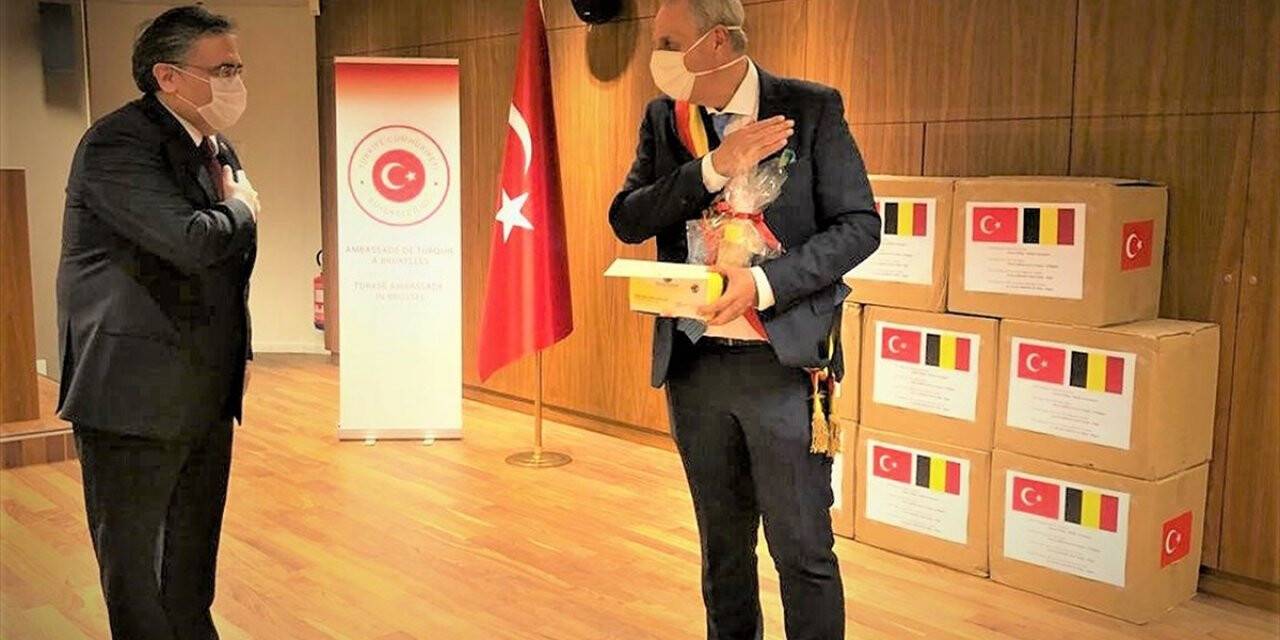 Türkiye'den Belçika'daki Liege Valiliğine maske yardımı