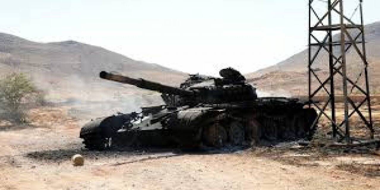 Libya ordusu hava unsurları, Vatiyye Askeri Hava Üssü'ne 3 saldırı düzenledi
