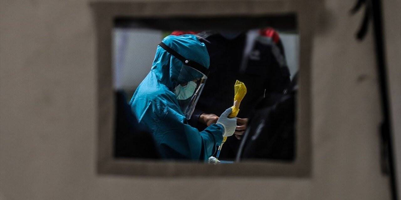 Dünya Sağlık Örgütünden 'Kovid-19'un HIV gibi kalıcı olabileceği' uyarısı