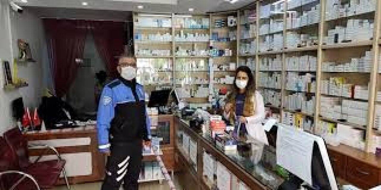 Polislerden eczacılara ziyaret