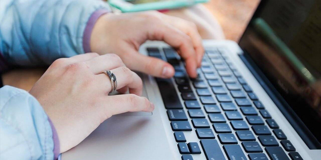 Koronavirüsle internet trafiğindeki artış tüm güne yayıldı