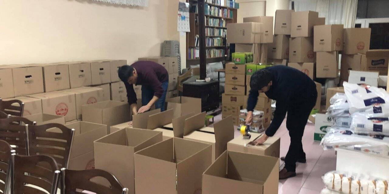 Konya'da Ketenli Derneğinden 300 aileye yardım