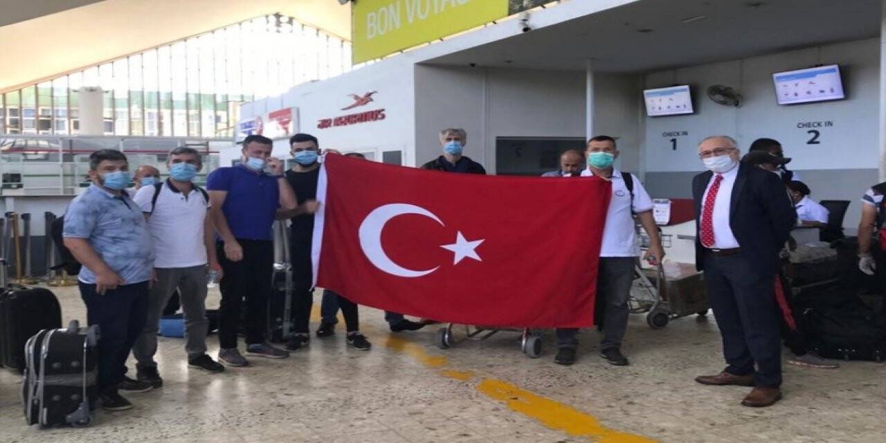 Madagaskar'daki Türkler yurda dönmek üzere yola çıktı