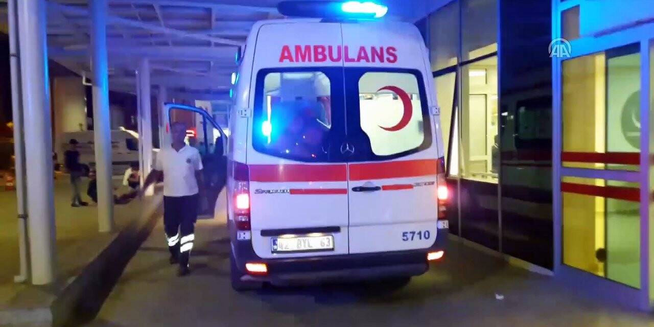 Adana'da boşanmak istediği eşi tarafından bıçaklandığı iddia edilen kadın ağır yaralandı