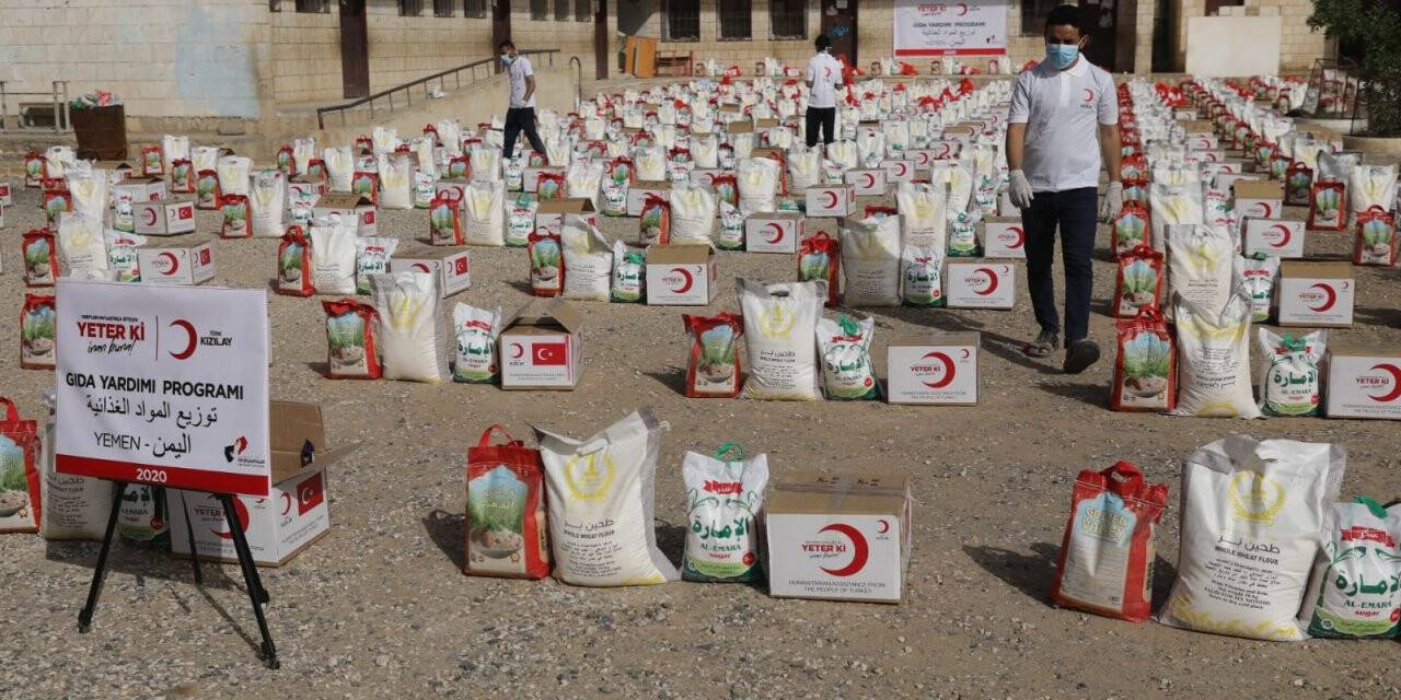 Türk Kızılayı, Yemen'de 2 bin gıda kolisi dağıttı