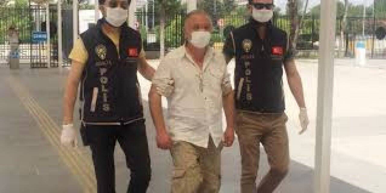 GÜNCELLEME 2 - Antalya'da İslamiyet'e hakaret ettiği öne sürülen kişi tutuklandı