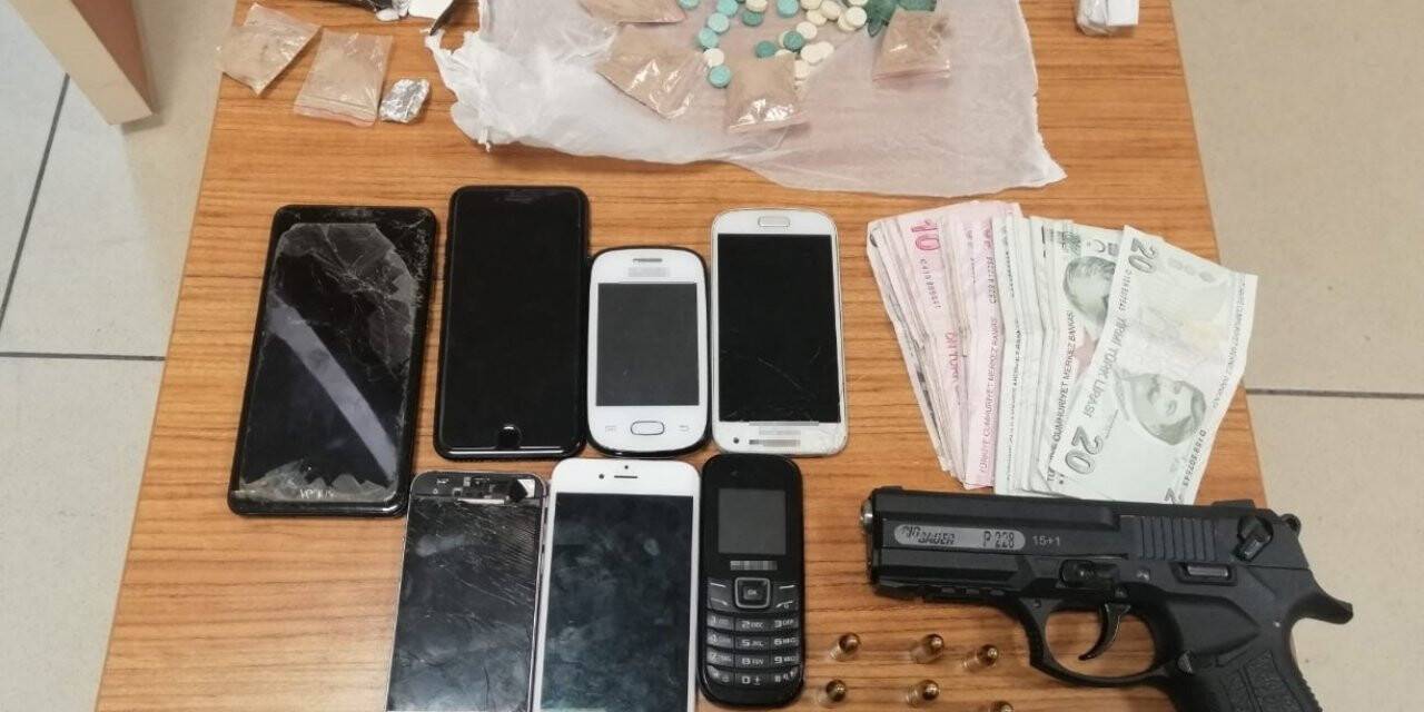 Uyuşturucu operasyonunda 2 şüpheli tutuklandı
