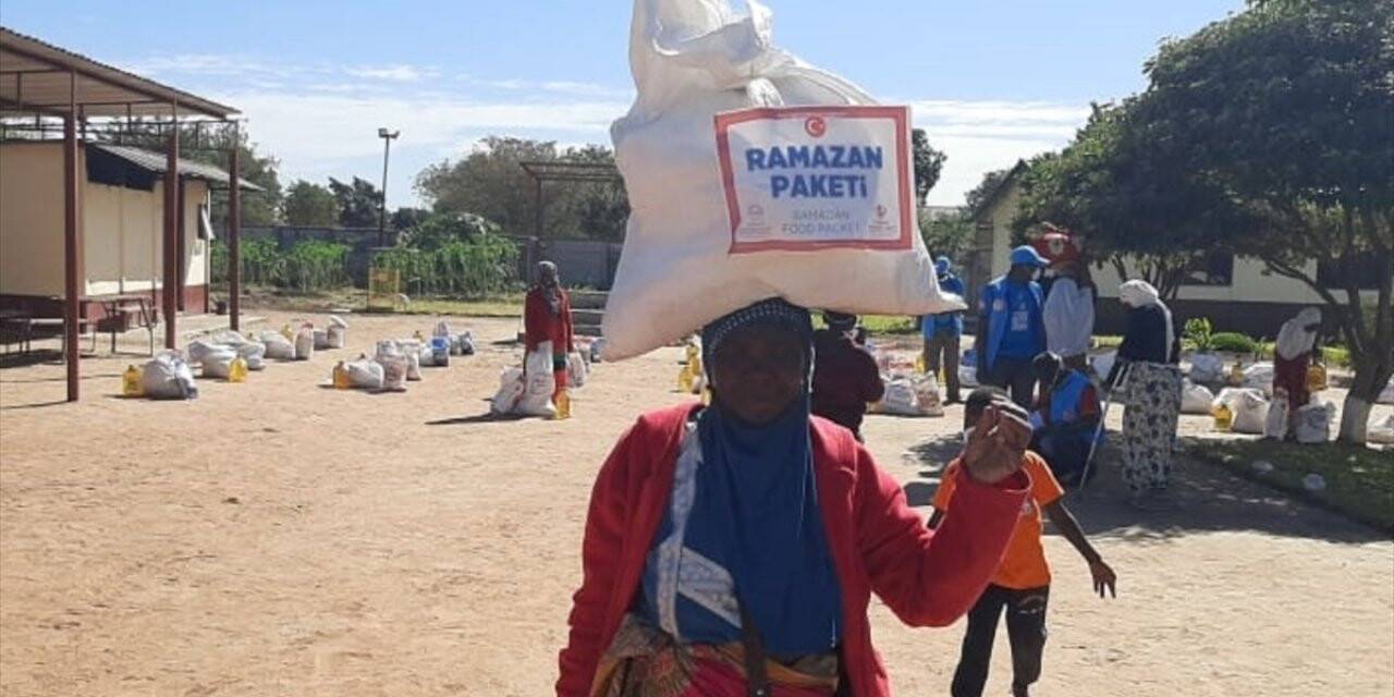 Türkiye Diyanet Vakfından Zimbabveli ailelere ramazan yardımı